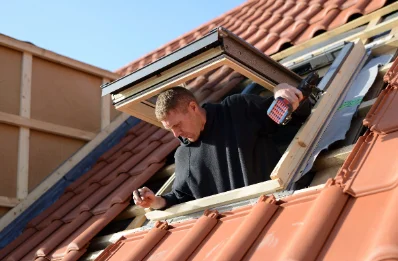 Pose de fenêtres de toit Velux dans le Finistère